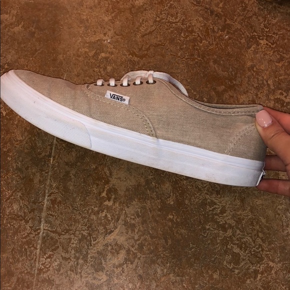 Vans - Picture 2 of 5